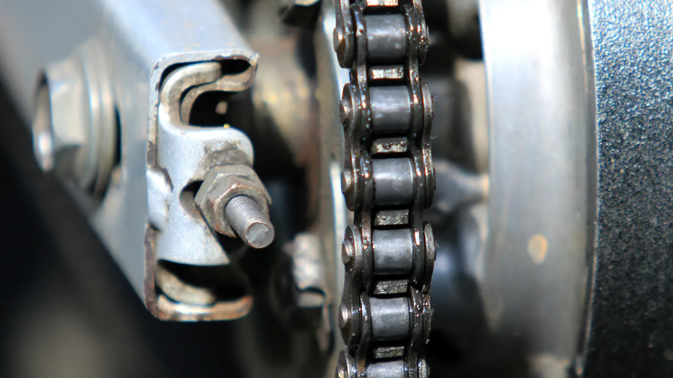 How to Repair A Motorcycle Chain